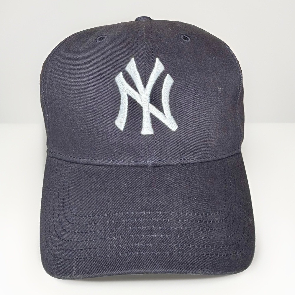 MLB New York Yankees Baseball Cap OSFA Navy Blue Excellent Embroidered Logo